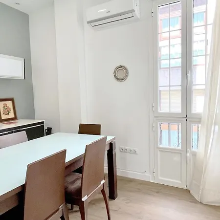 Wallada San Hipolito Apartment *